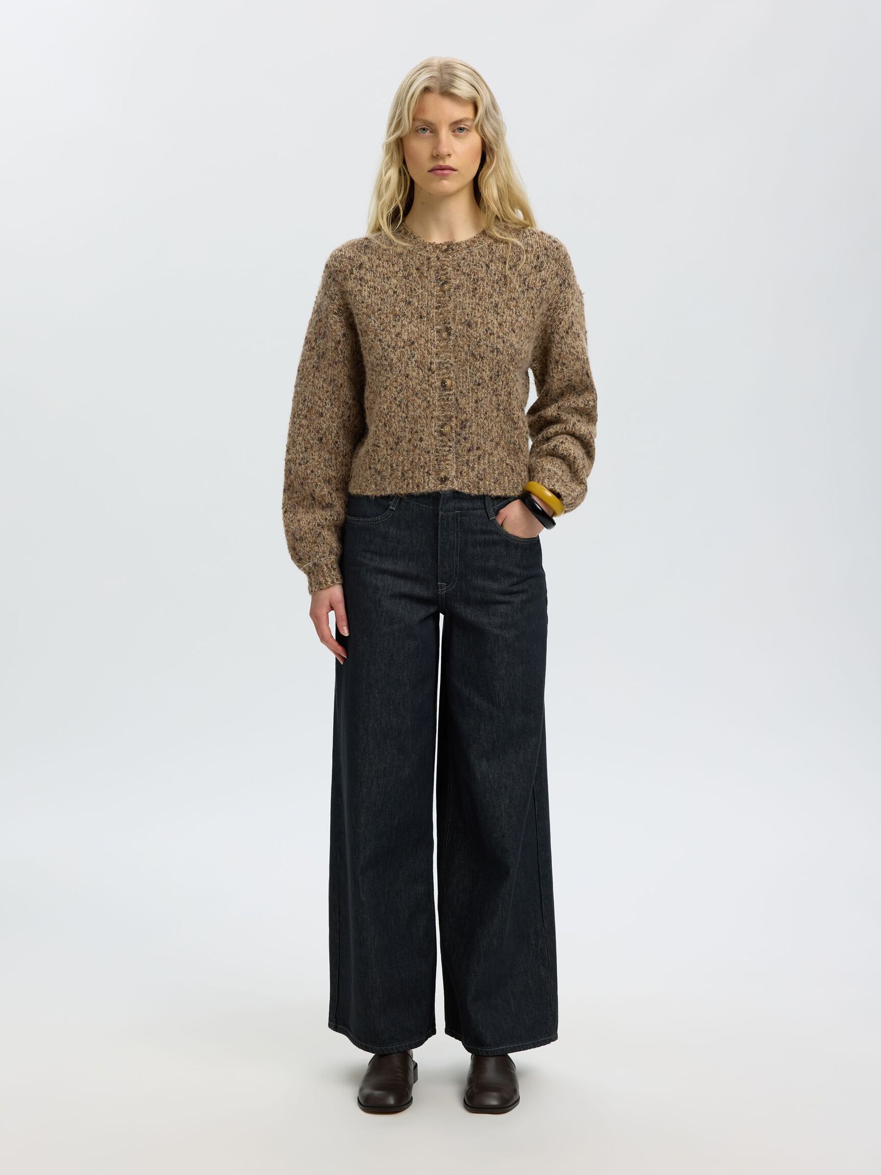 CROPPED CARDIGAN, Travertine, highres
