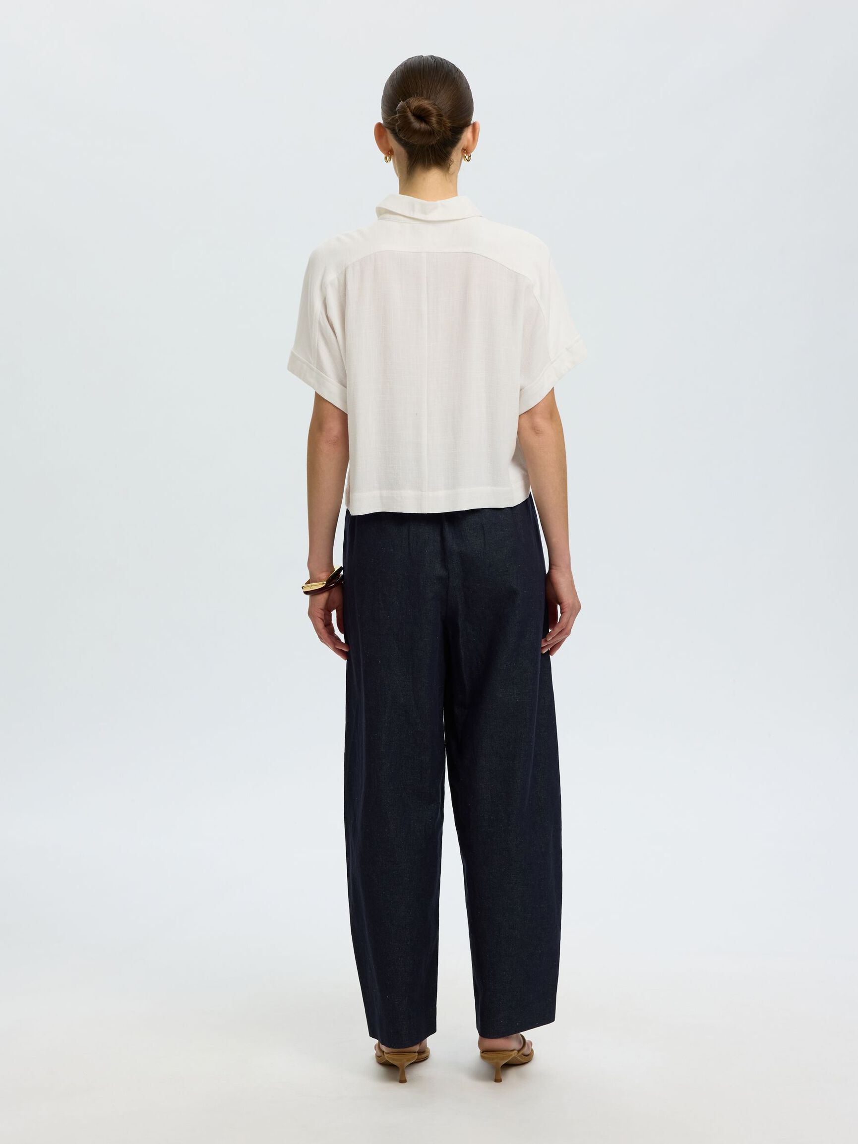 CROPPED SHORT SLEEVED SHIRT, Sandshell, highres